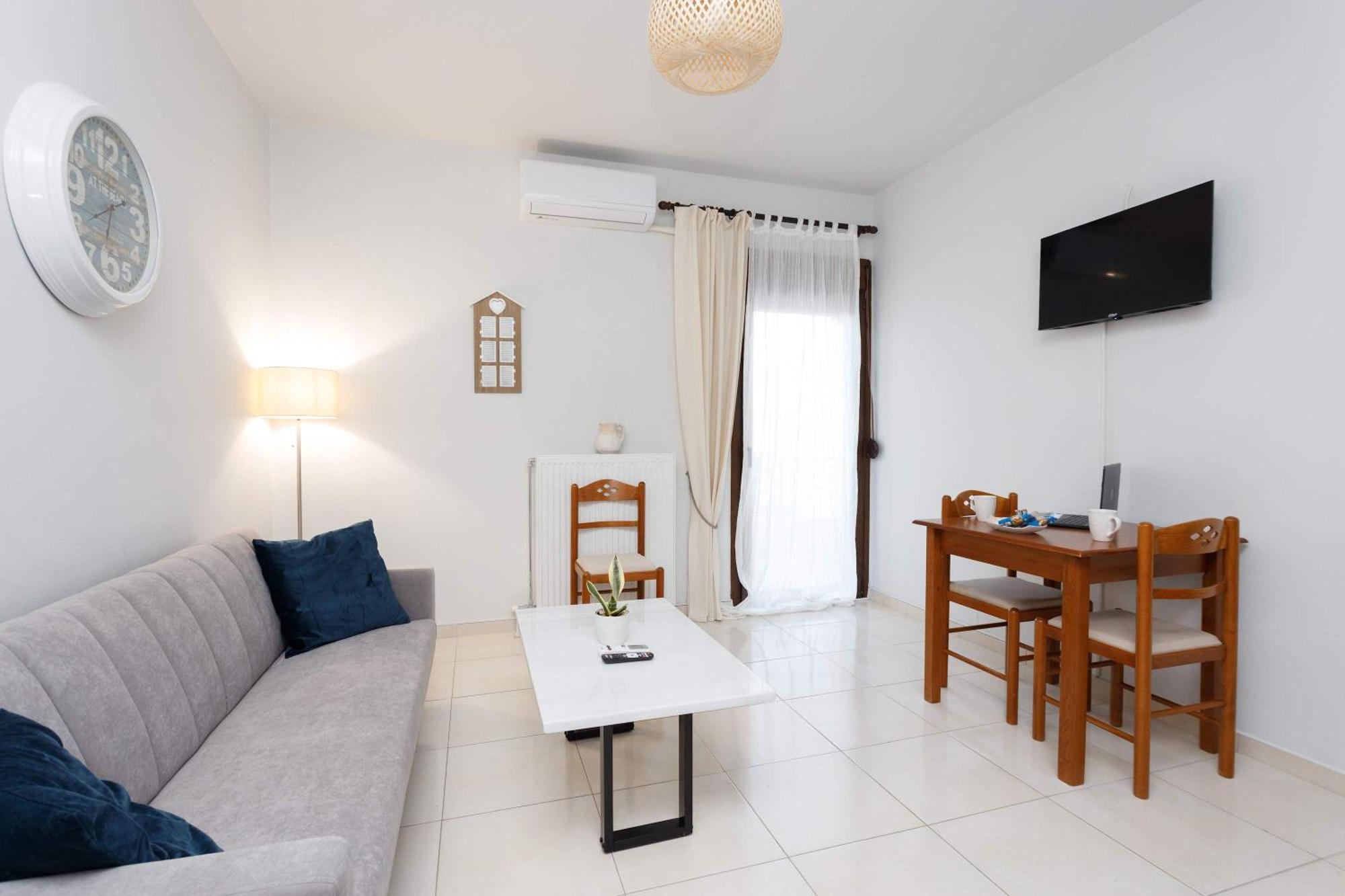 Apartamento Philoxenia With Balcony *